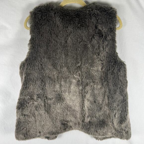 NWT Eddie Bauer Outlet Faux Fur Women's Small (S) Vest, Hook & Eye Closure, Cozy - Picture 6 of 10
